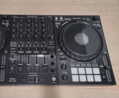 Pioneer DJ DDJ-1000 avec Decksaver
 - Image