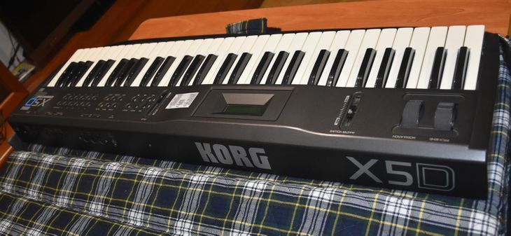 Teclado Korg X5D - Bild2