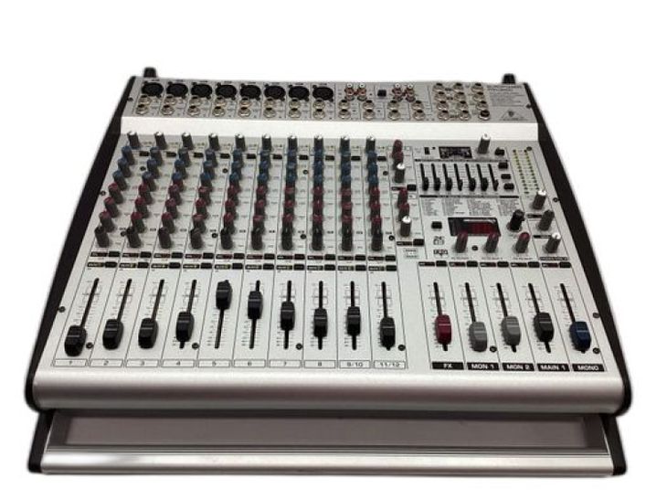 Behringer Europower PMX3000 - Hauptbild der Anzeige