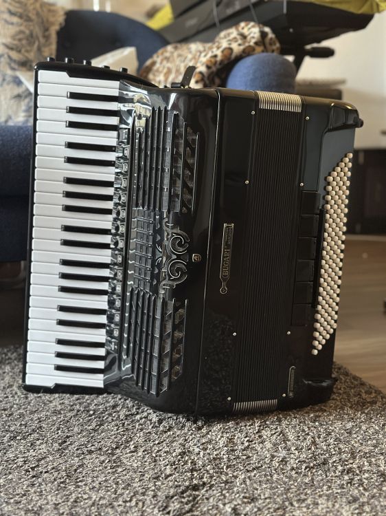 Akkordeon "Bugari Bayan 2 R" / 120Bass/ Converter - Bild3