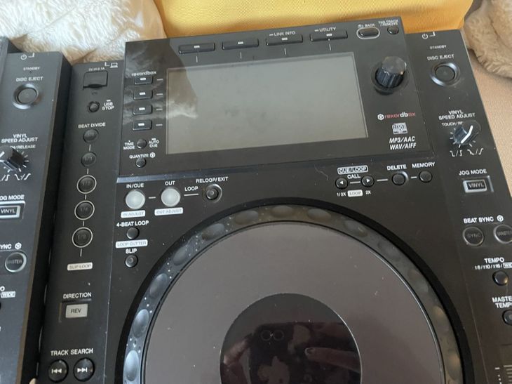 a pair of cdj 900 nexus - Immagine5