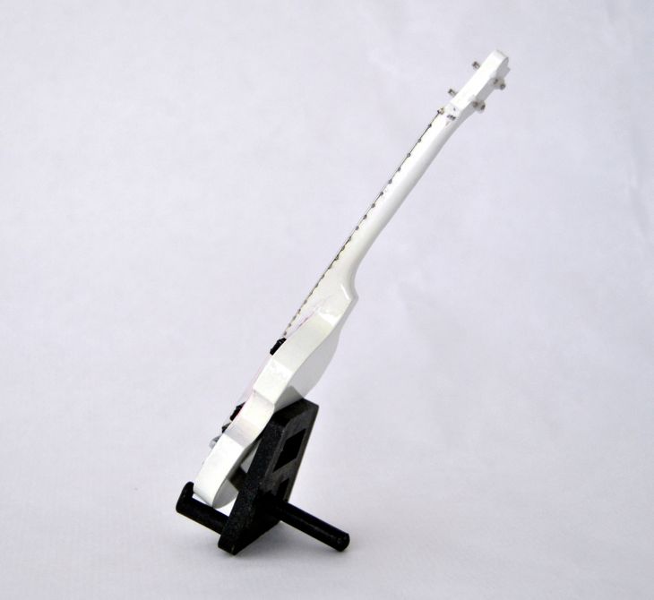 Guitarra en Miniatura. Mod.Paul McCartney. 16,6 cm - Immagine2