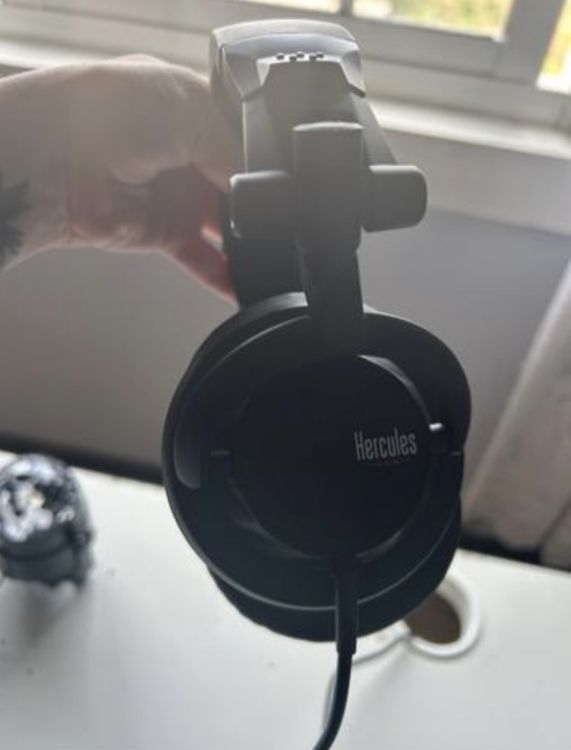 Se vende controladora hercules a estrenar - Imagen3