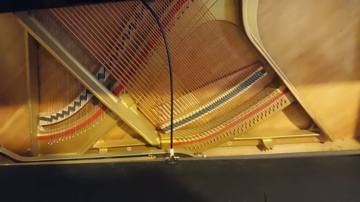 Pianoforte Kawai verticale - Immagine5