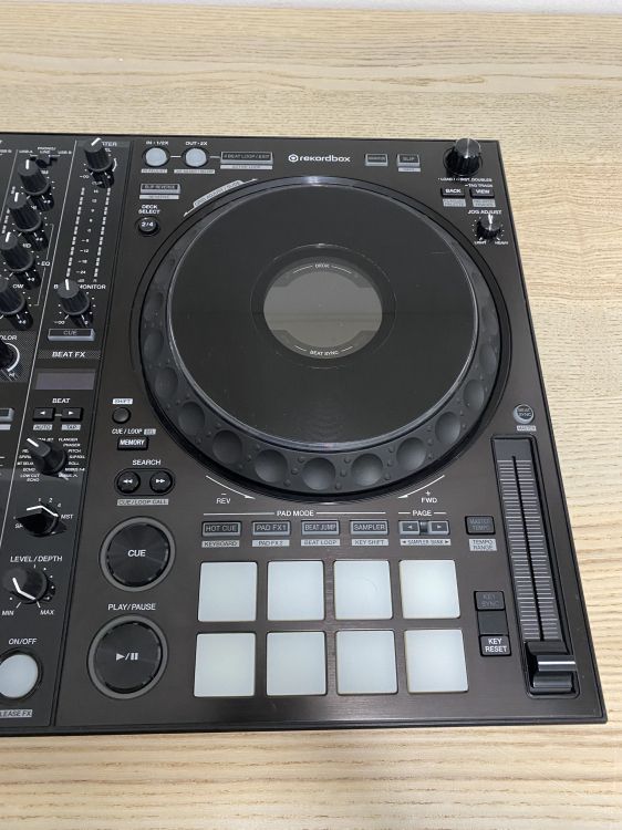 Pioneer DJ DDJ-1000 con Decksaver y funda - Imagen4