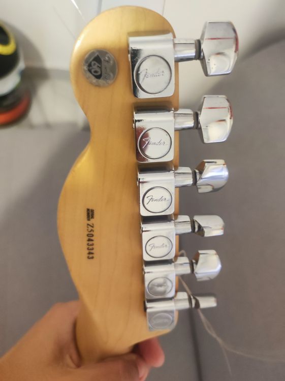 FENDER TELECASTER AMERICANA 60 ANIVERSARIO - Imagen4