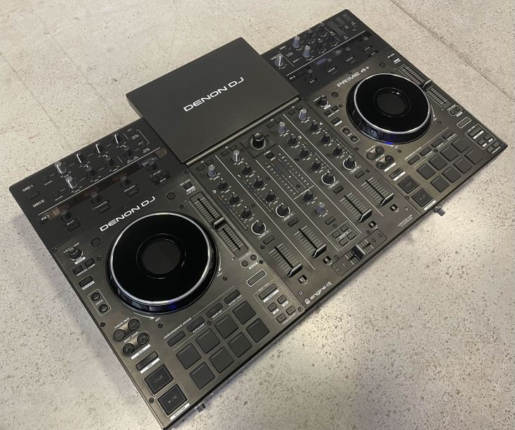 Denon DJ Prime 4 Plus - Imagen2