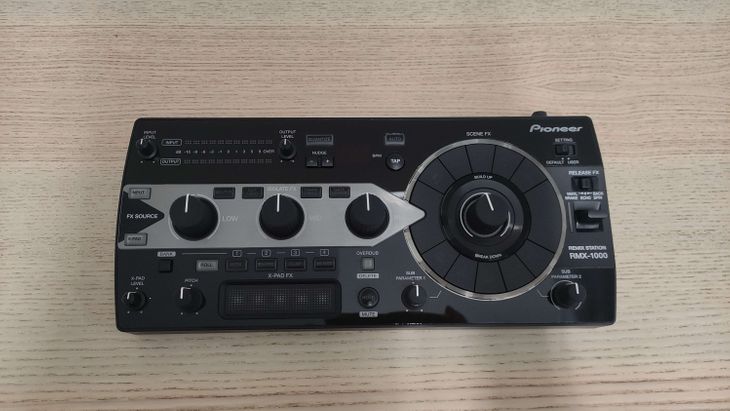 Pioneer RMX-1000 - Imagen por defecto