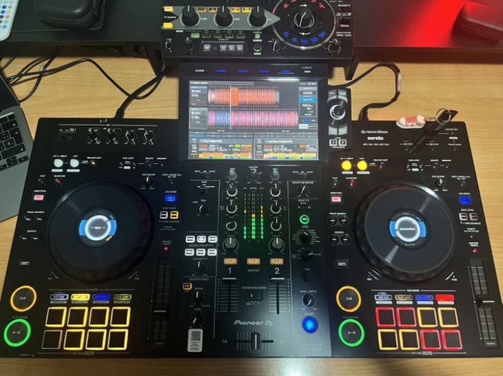 Pioneer XDJ-RX3 - Imagen5