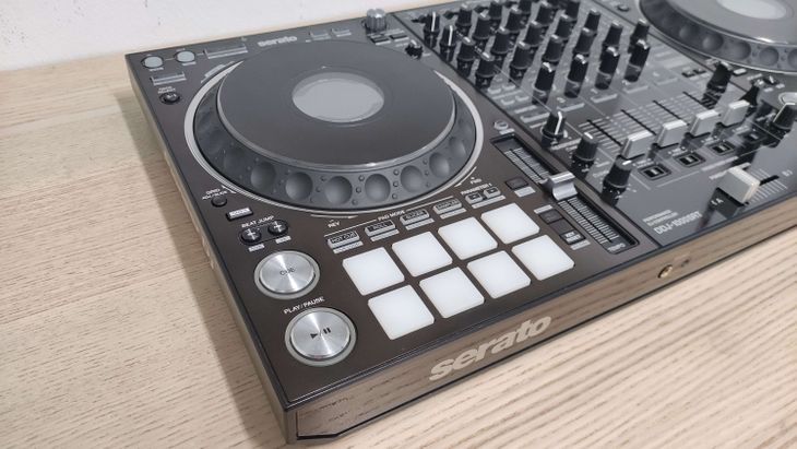 Pioneer DJ DDJ-1000 SRT con maleta Pioneer DJ - Imagen2