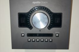 Universal Audio Apollo Twin MkII Thunderbolt – Int
 - Image