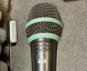 Microphone dynamique AKG D770
 - Image