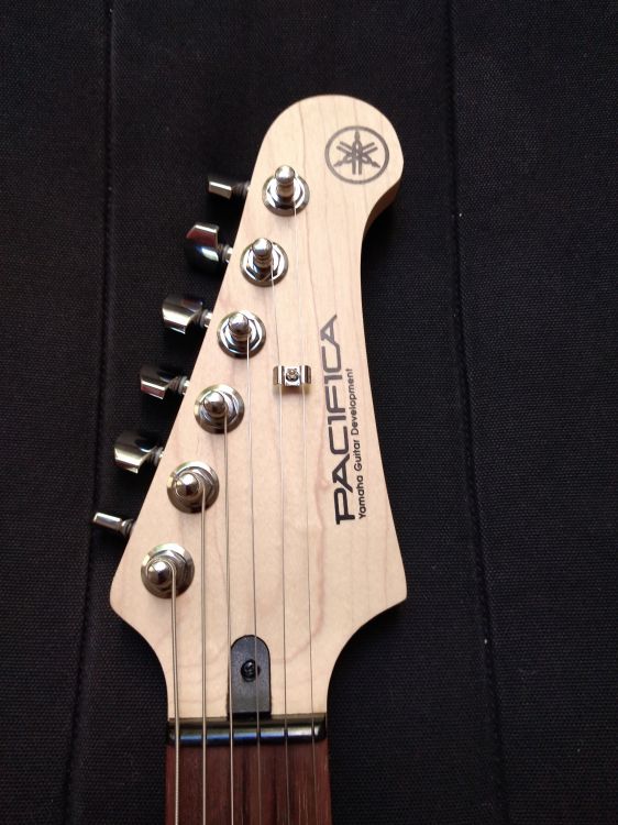 Stratocaster Yamaha Pacifica 112V - Image5