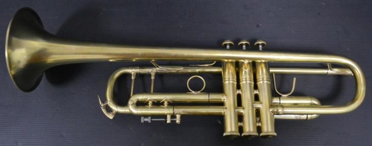 Trompeta Bach Stradivarius pabellón 43* RawBrass - Imagen2