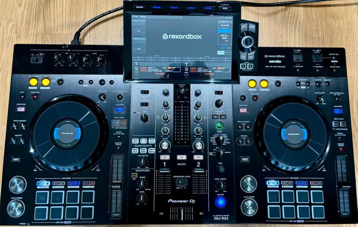 Pioneer XDJ - RX3 - Immagine2