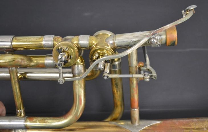 Trombon Bajo Bach Stradivarius 50BLG - Imagen5