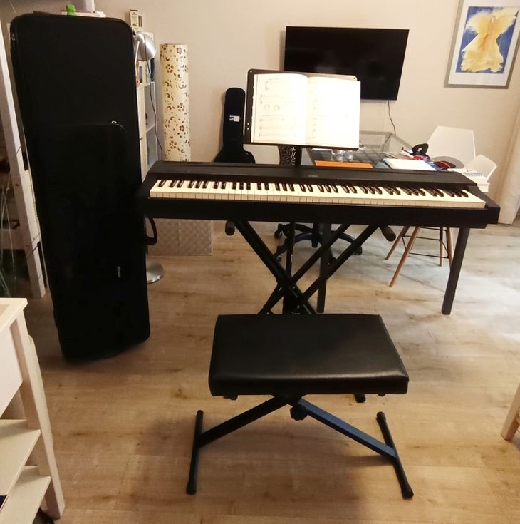 Yamaha Digital Piano P70 - Imagen por defecto