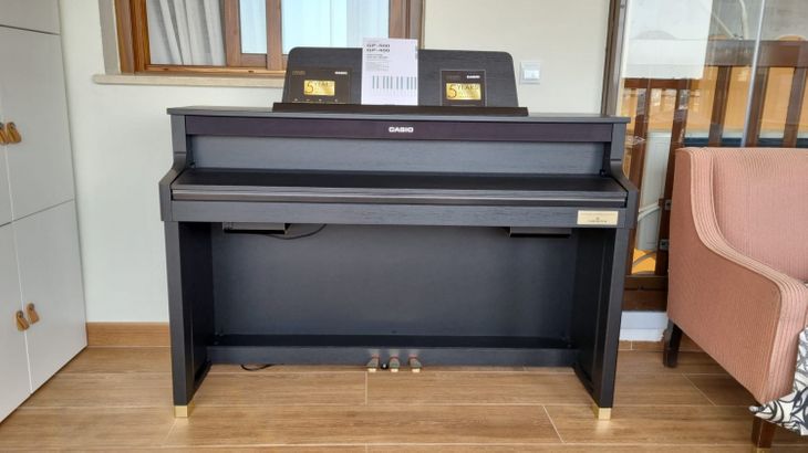 Piano Casio Celviano GP-400 BK - Imagen por defecto