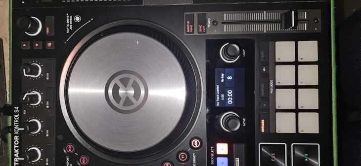 Traktor S4MK3 - Imagen2