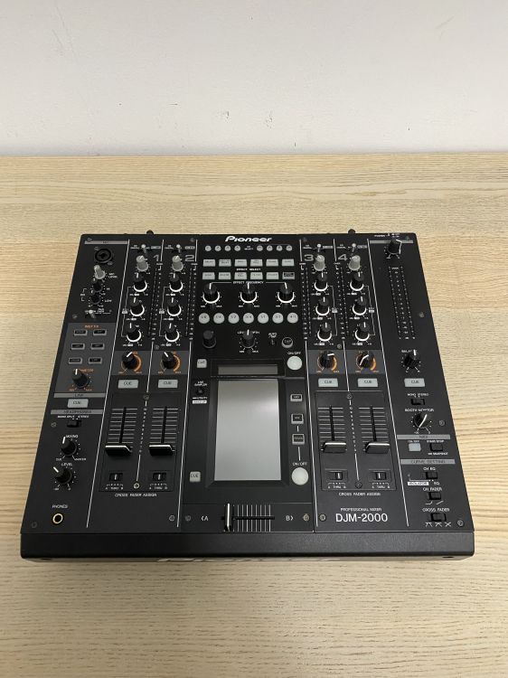 Pioneer DJM-2000 - Immagine2