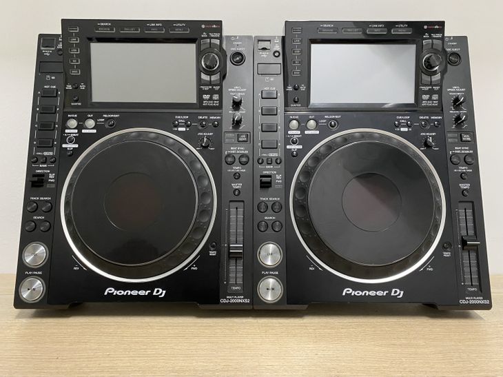 2x Pioneer DJ CDJ-2000 Nexus 2 - Imagen por defecto