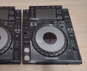 2x Pioneer CDJ-2000 Nexus
 - Bild