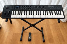 Teclado Midiplus BK492 con soporte y pedal de Sustain - Imagen