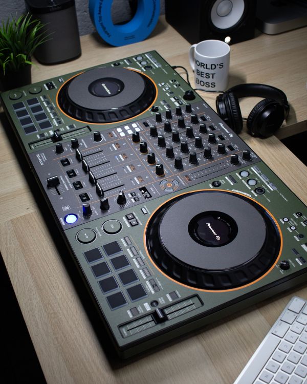 Pioneer FLX10 - Imagen por defecto