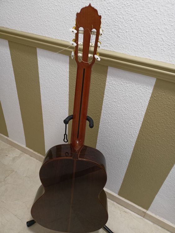 Guitarra artesanal del taller Bofi-Marzal - Image5