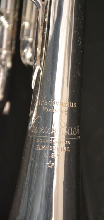 Trompeta Bach Stradivarius pabellón 43* Corp. - Imagen3