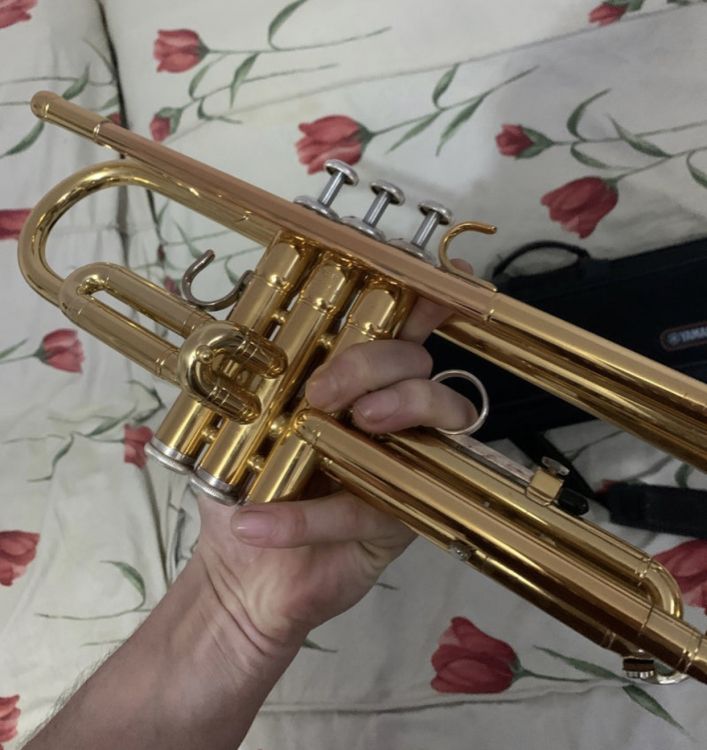 Trompeta nueva Yamaha YTR-2330 - Imagen por defecto