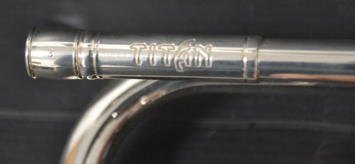 Trompeta en Do Stomvi Titán como nueva - Imagen6