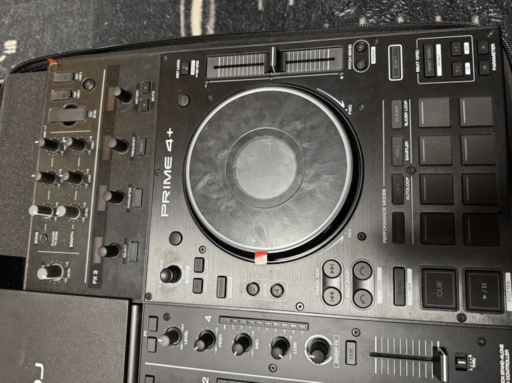 DENON DJ PRIME 4+ Y FUNDA DE TRANSPORTE - Immagine3