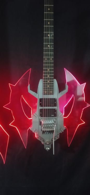 Guitarra eléctrica inspirada en Doom Eternal LRG - Imagen por defecto