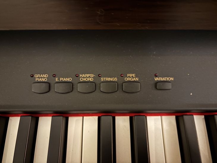 pianoforte YAMAHA Clavinova CLP-820 - Image3