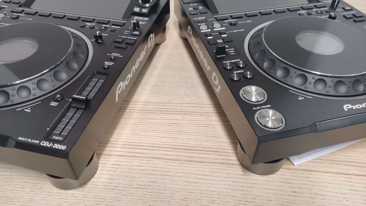 2x Pioneer DJ CDJ-3000 - Imagen4