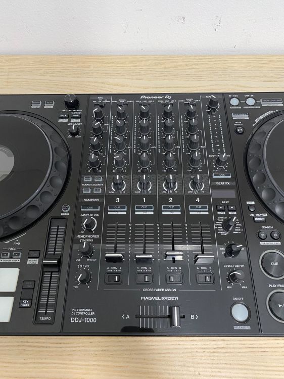 Pioneer DJ DDJ-1000 con decksaver - Imagen3