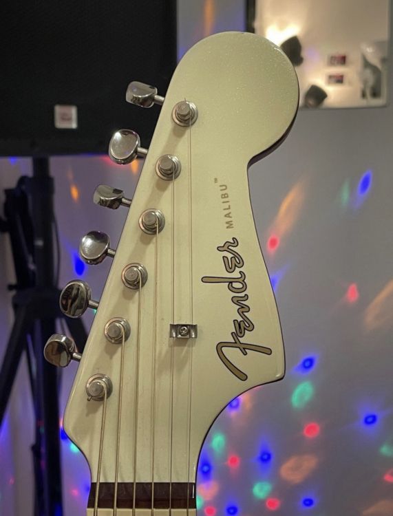 Fender Malibu - Imagen3