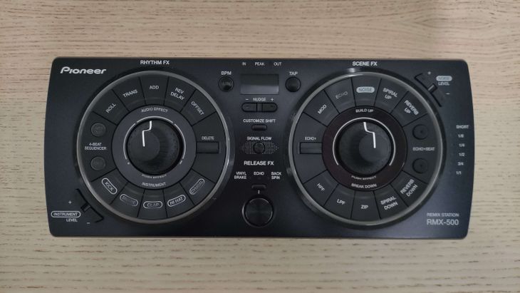 Pioneer RMX-500 - Imagen por defecto