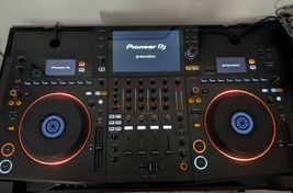 Pioneer Opus Quad + Schutz + Flycase
 - Bild