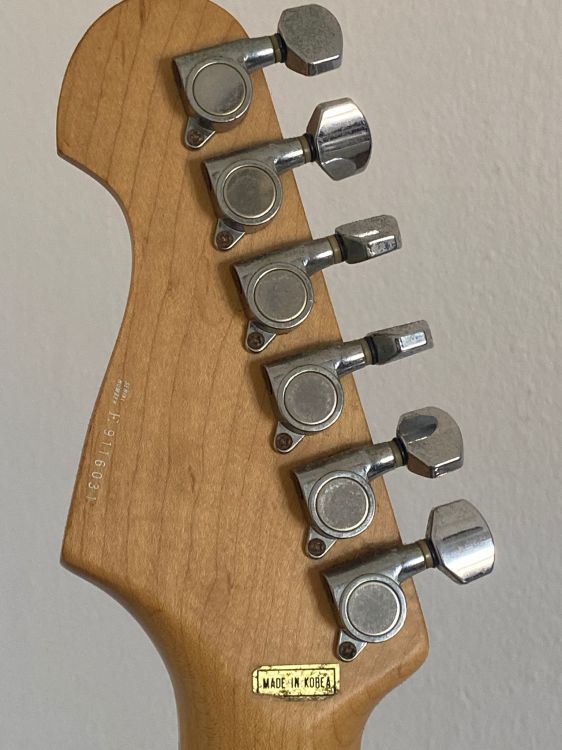 Guitarra eléctrica coreana antigua Fenix Strato - Imagen6