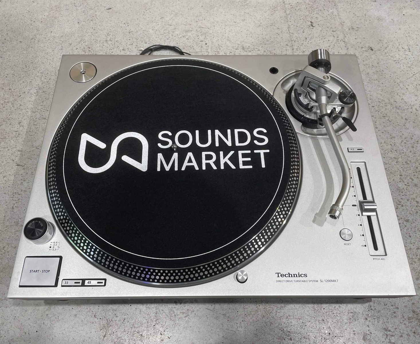 Technics SL 1200 MK7