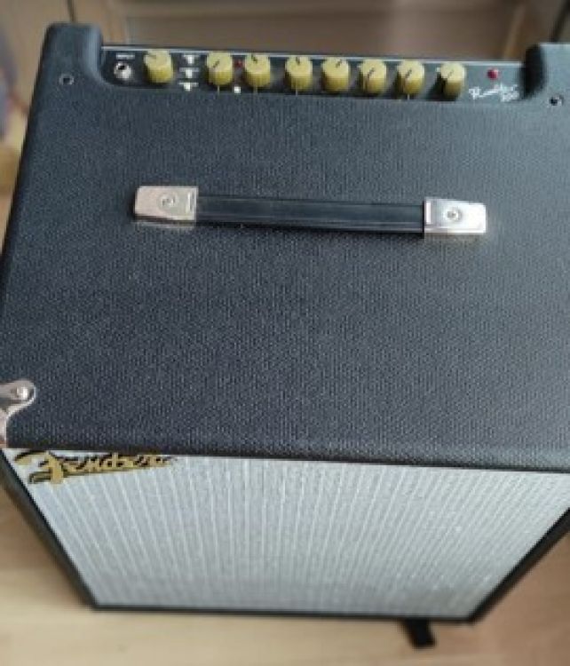 Amplificador de bajo Fender Rumble 100 - Immagine3