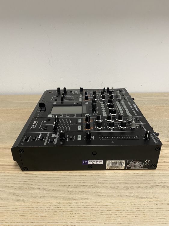 Pioneer DJM-2000 - Imagen4