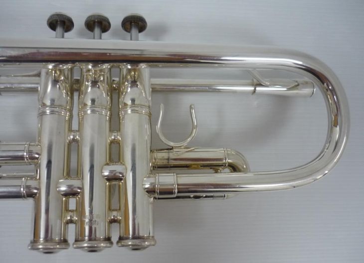 Trompeta Sib Yamaha 9445 CHS Xeno Custom Artist - Imagen6