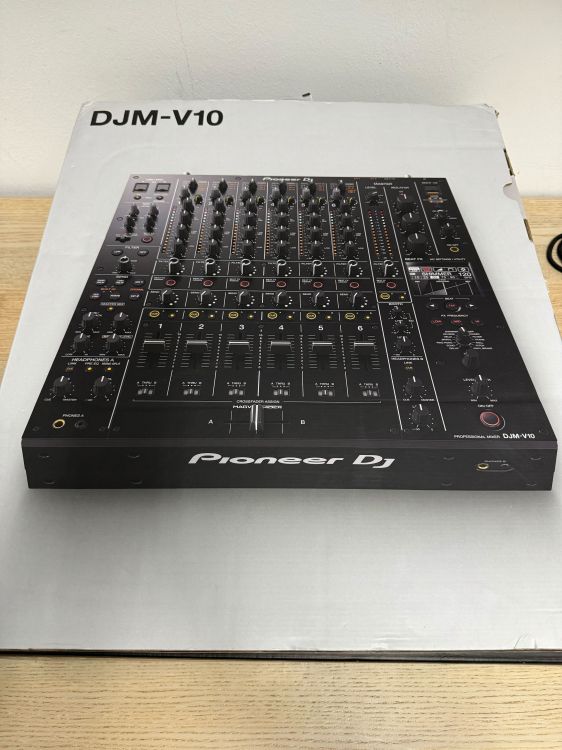 PIONEER DJ DJM-V10 - Bild6