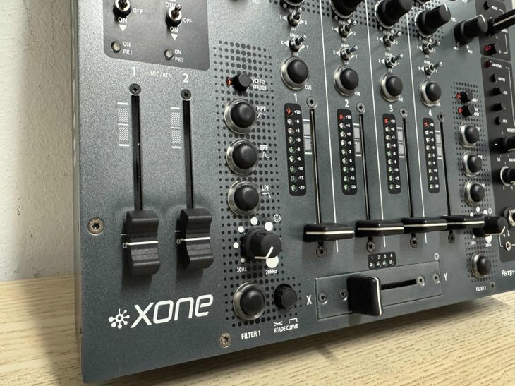 Allen and Heath Xone:92 - Image2