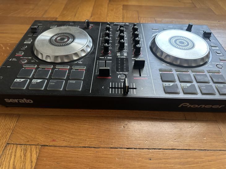 Controller Pioneer DDJ-SB2 - Image2