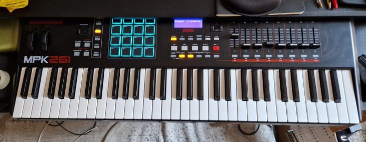 Akai MPK261 - Sounds Market