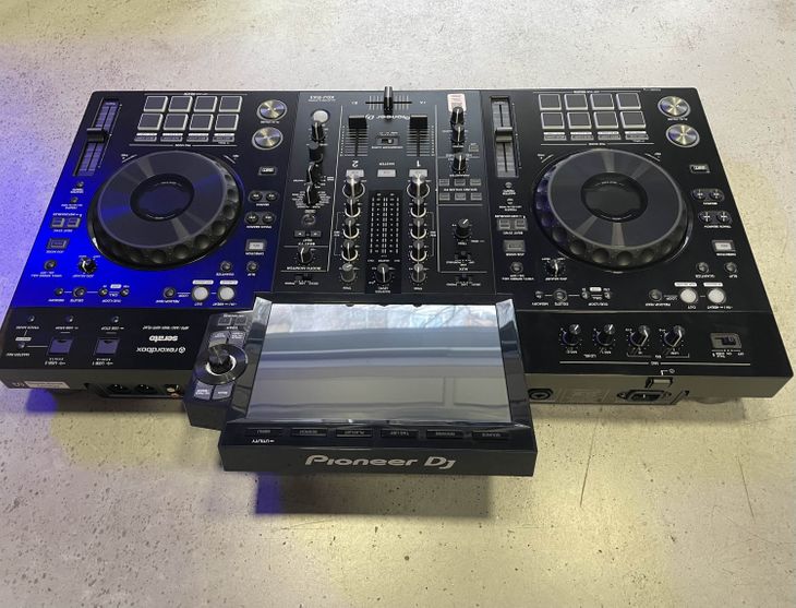 RESERVADA - Pioneer DJ XDJ-RX3 con flightcase - Imagen5